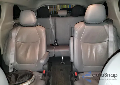 2023 Toyota Sienna Limited z USA, uszkodzony, nr VIN 5TDZRKEC3PS168542